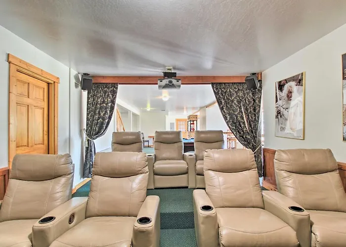 Holiday home Hot Tub, Game & Theater: Luxe Show Show Low