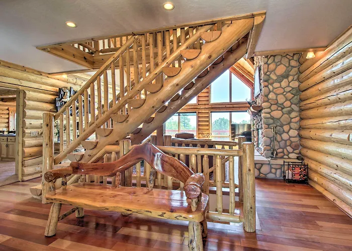 Hot Tub, Game & Theater: Luxe Show Holiday home Show Low
