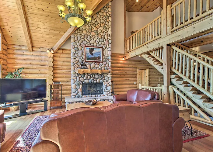 Holiday home Hot Tub, Game & Theater: Luxe Show Show Low